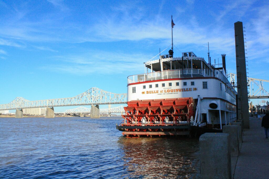 Louisville, KY -- Boat